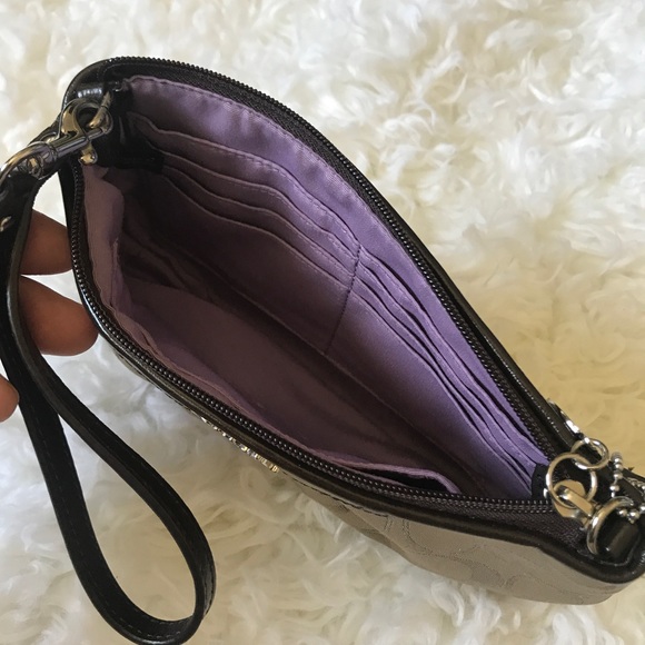 Coach wristlet - Picture 2 of 3