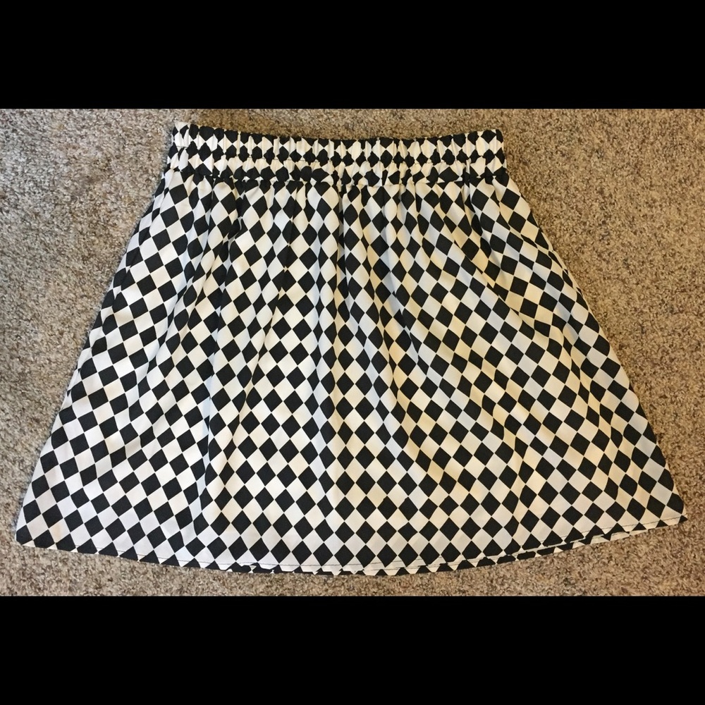 Francesca's checkered black and white skirt!