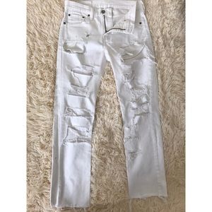 Levi's White ⚪️Ripped Jeans