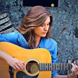 Meet your Posher, Julia