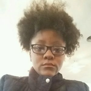 Meet your Posher, Alisa