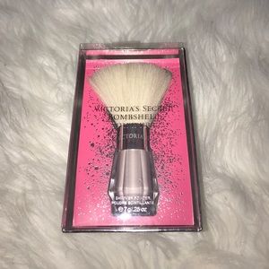 Victoria's Secret bombshell shimmer powder