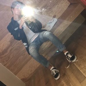 Meet your Posher, Lawson