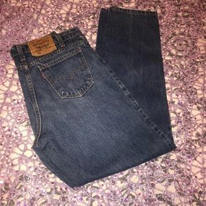 550 men’s Levi’s