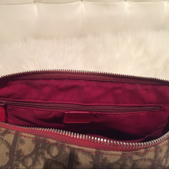 💚❤️💛Christian Dior Handbag - Picture 6 of 8