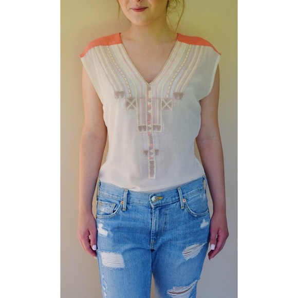 🌸 Anthro Embroidered Top in Size Small - Picture 1 of 8