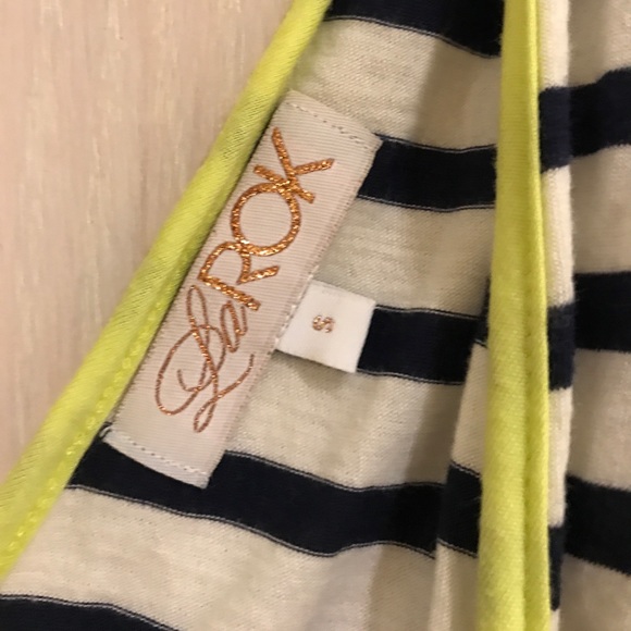 Larok cover up top size small draw string tie - Picture 2 of 3