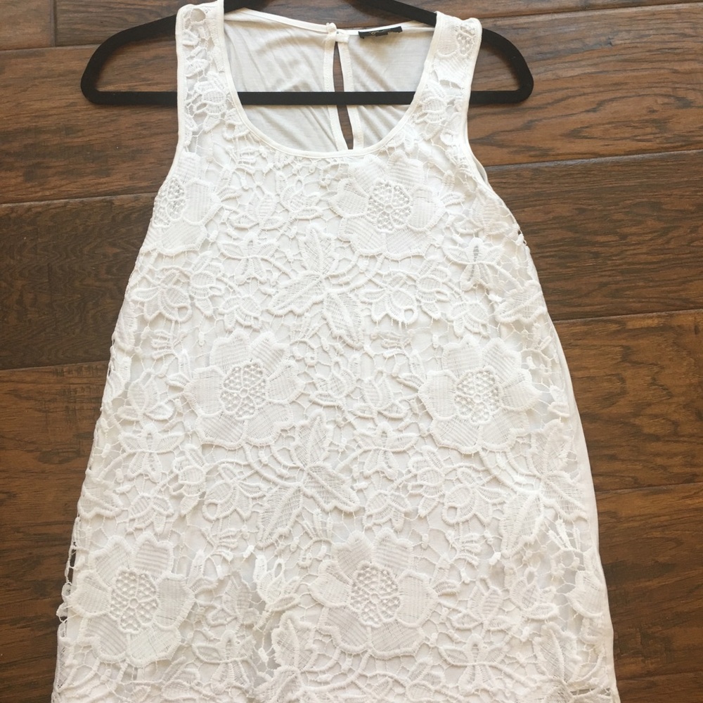 White lace T shirt