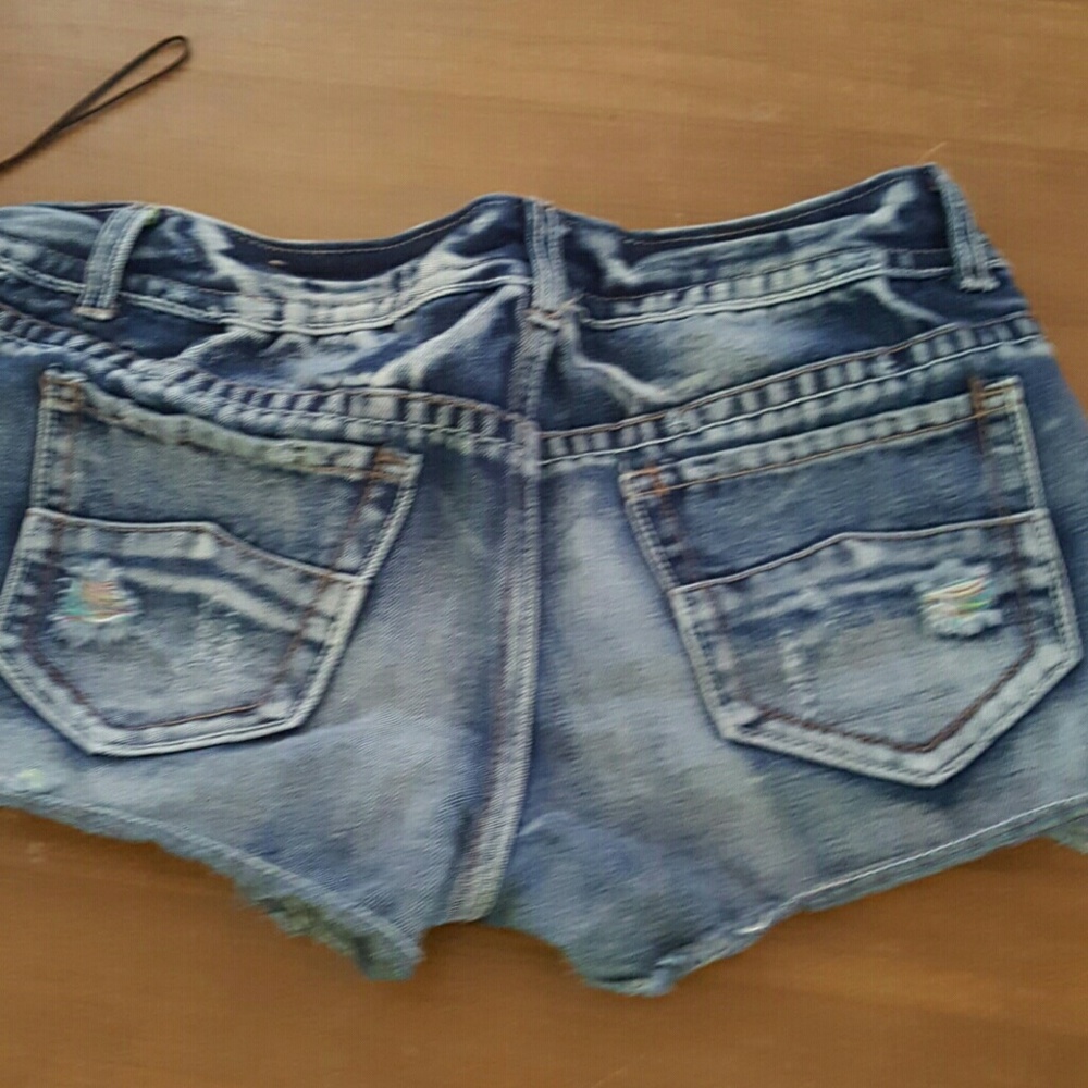 Jean - Picture 2 of 2
