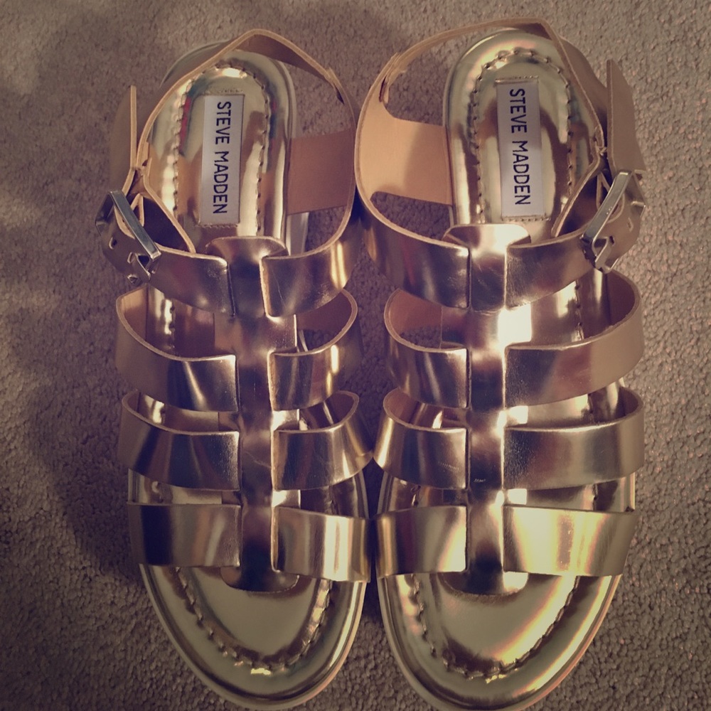 NWOT Steve Madden wedges
