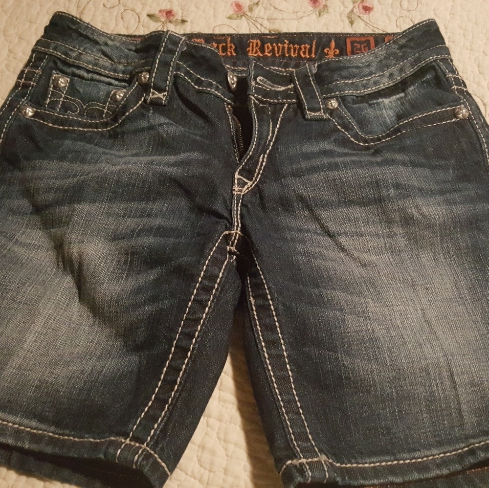 Rock revival yeon   Bermuda  stretch shorts
