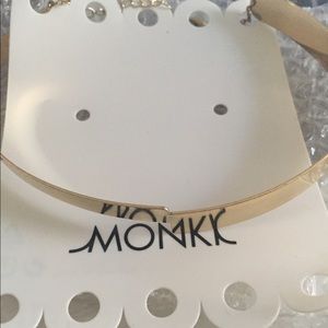 Monki gold choker