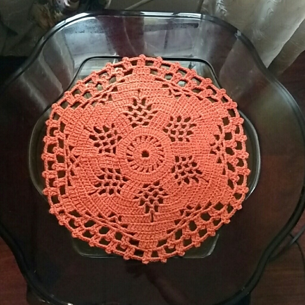Round crochet tablecloth