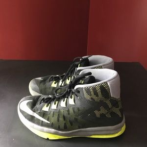 Youth boys basketball shoes.