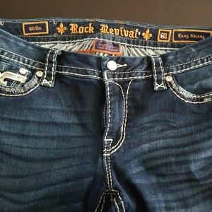 Rock Revivals Easy Skinny Willa