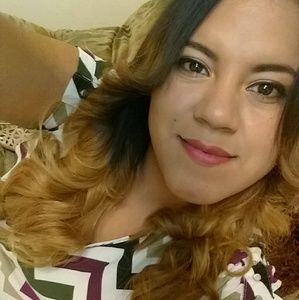 Meet your Posher, Claudia