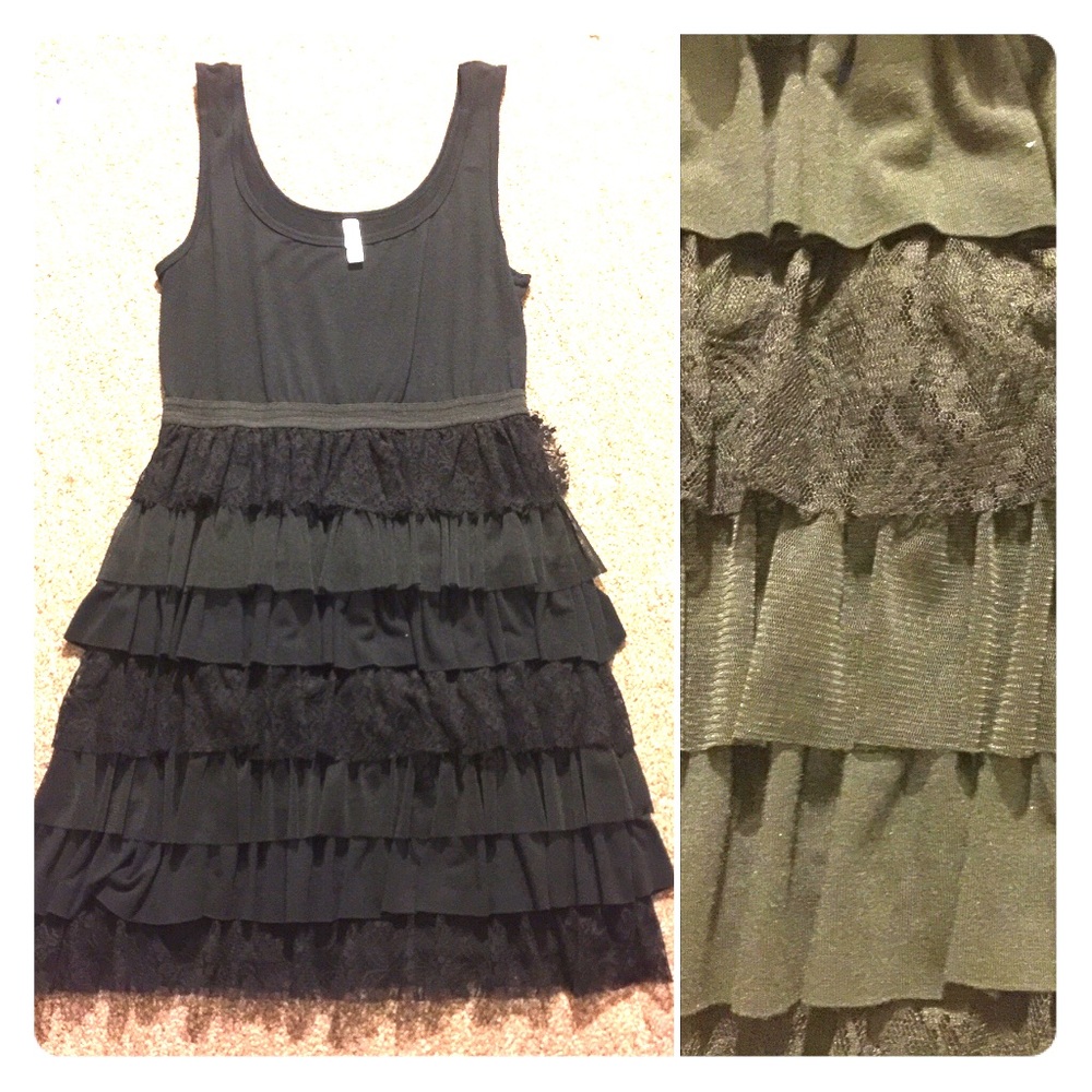 Black dress. Xhilaration brand. Size L.