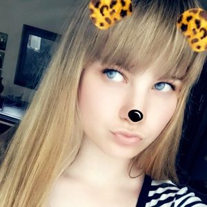 Meet your Posher, Abbie