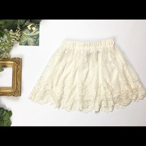 Forever 21 Skirt Lace cream NWT Floral vintage