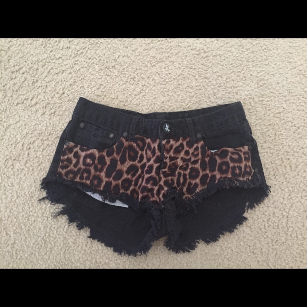 One teaspoon shorts