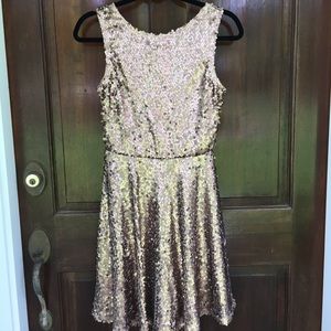 Rose Gold Sequin Dress, Size Medium, NEVER WORN