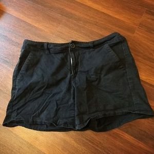 American Eagle Midi Stretch Black Shorts