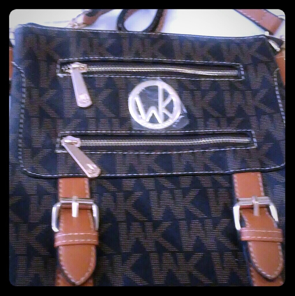 Sling purse