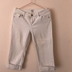 White House Black Market Capri pants