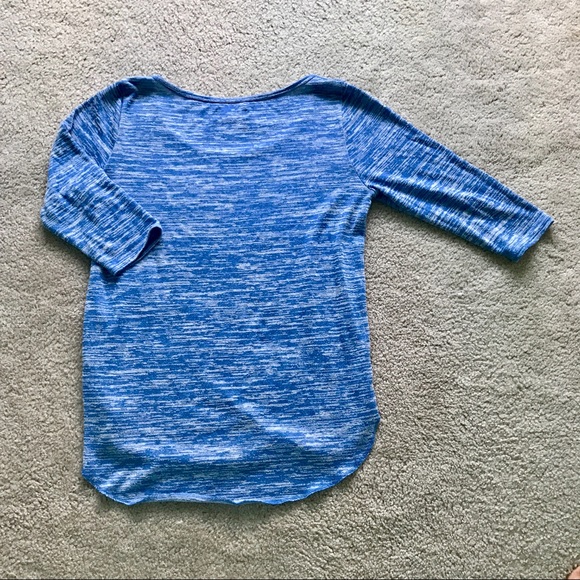Hollister Comfortable Tee - Picture 2 of 2