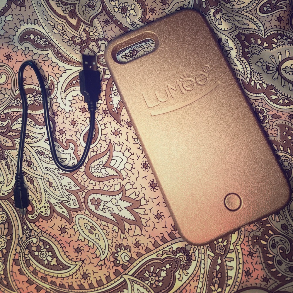 Rose Gold iPhone 7 plus case! Great condition.
