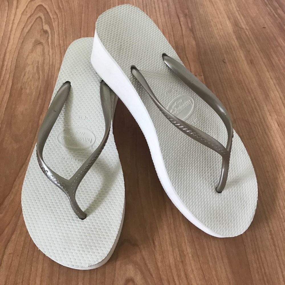Havaianas high fashion  flip flops size 8