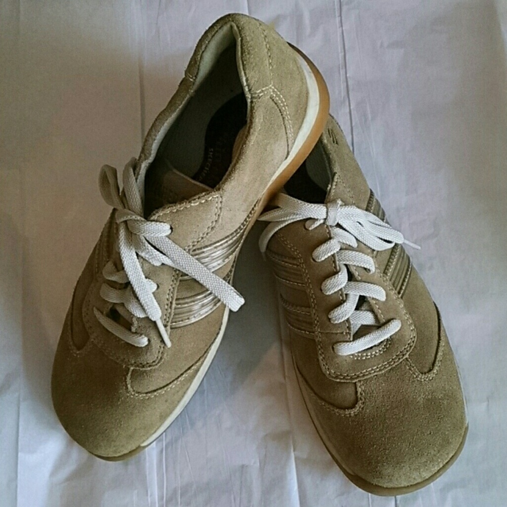 Something else Skechers Size 8