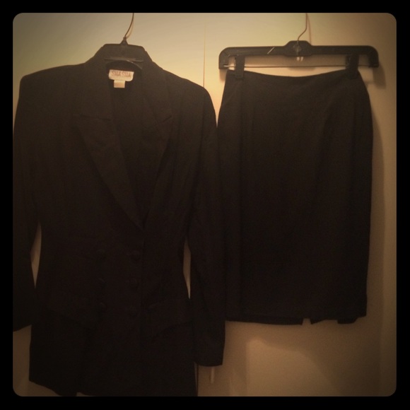 Retro Suiting! - Picture 1 of 1