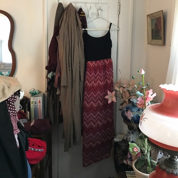Maxi Patterned Dress. - Picture 1 of 8