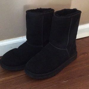 Women's CLASSIC SHORT