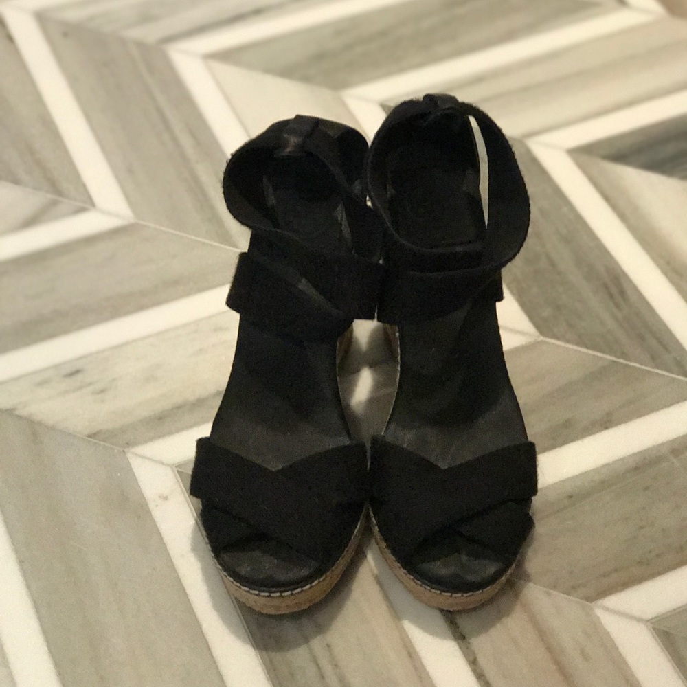 Tory Burch Wedge Black Sandal size 8