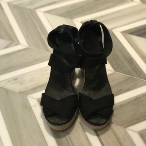 Tory Burch Wedge Black Sandal size 8