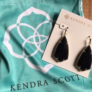Kendra Scott drop earrings