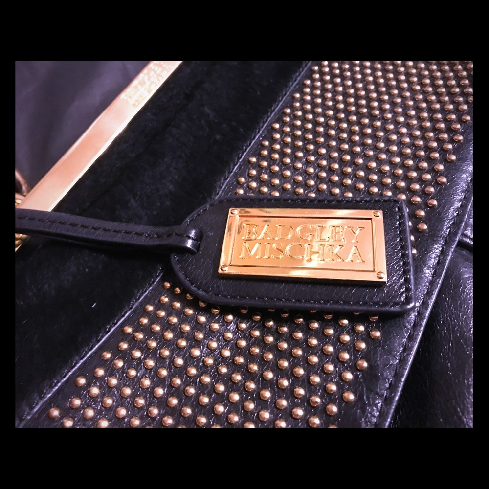 Bagdley Mischka Black and Gold Purse