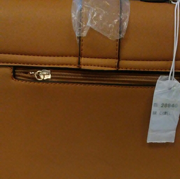 Handbag - Picture 5 of 7