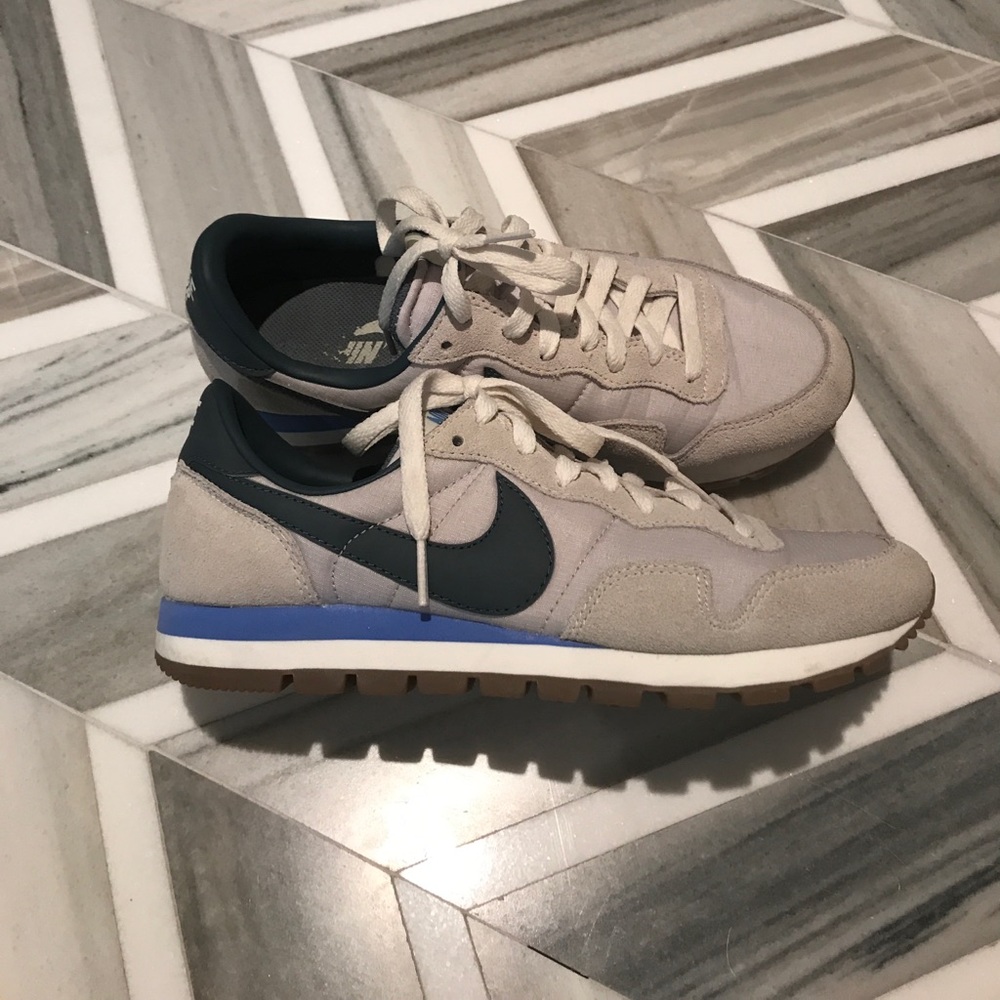 Nike Shoes Gray with Blue swoosh