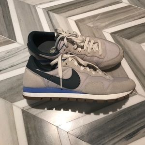 Nike Shoes Gray with Blue swoosh