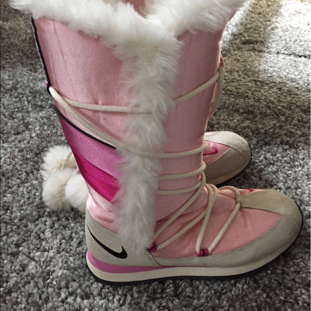 Rare Never Worn Nike Boots!