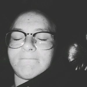 Meet your Posher, Becca