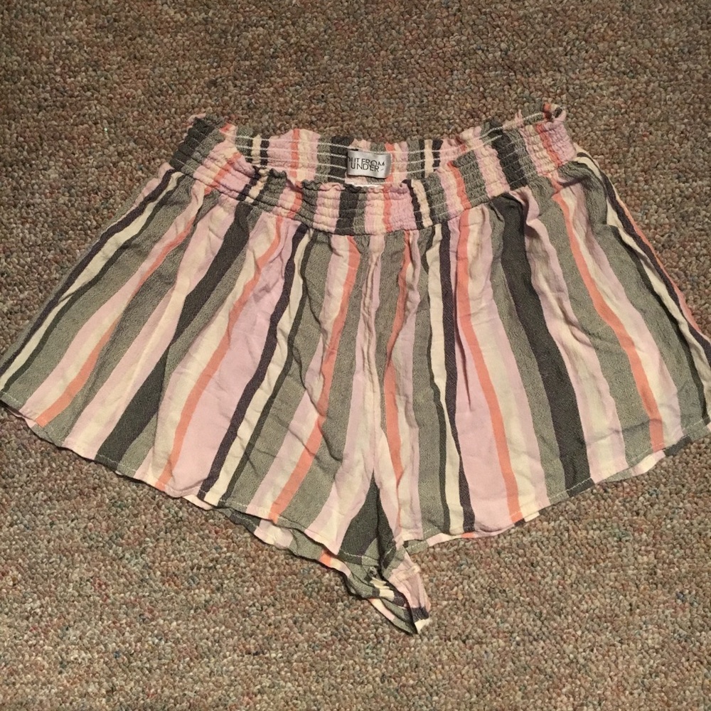 URBAN OUTFITTERS FLOW SHORTS