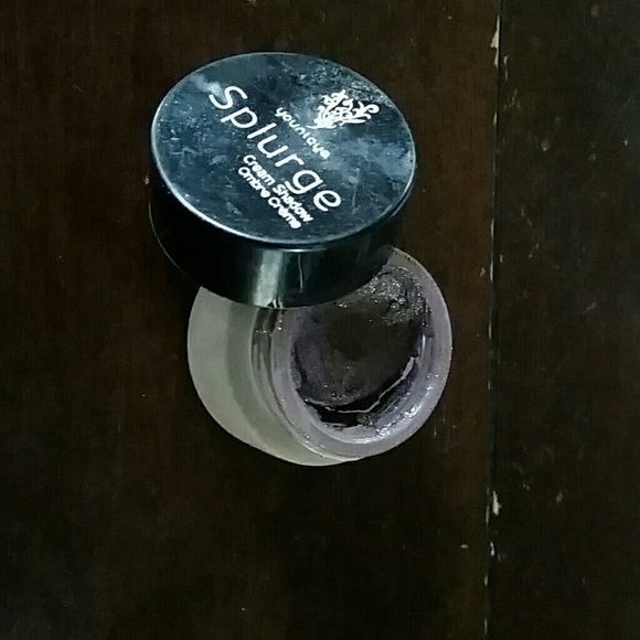 Younique Noble cream eye shadow - Picture 3 of 4