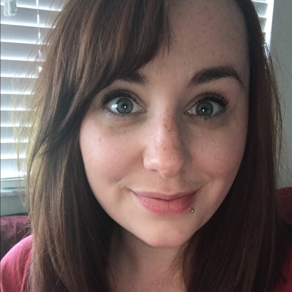 Meet your Posher, Ashley