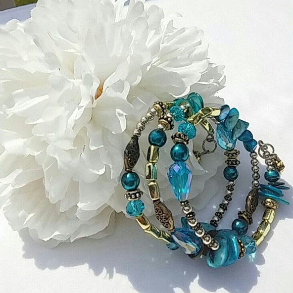 Jewelry - Gorgeous wrap bracelet