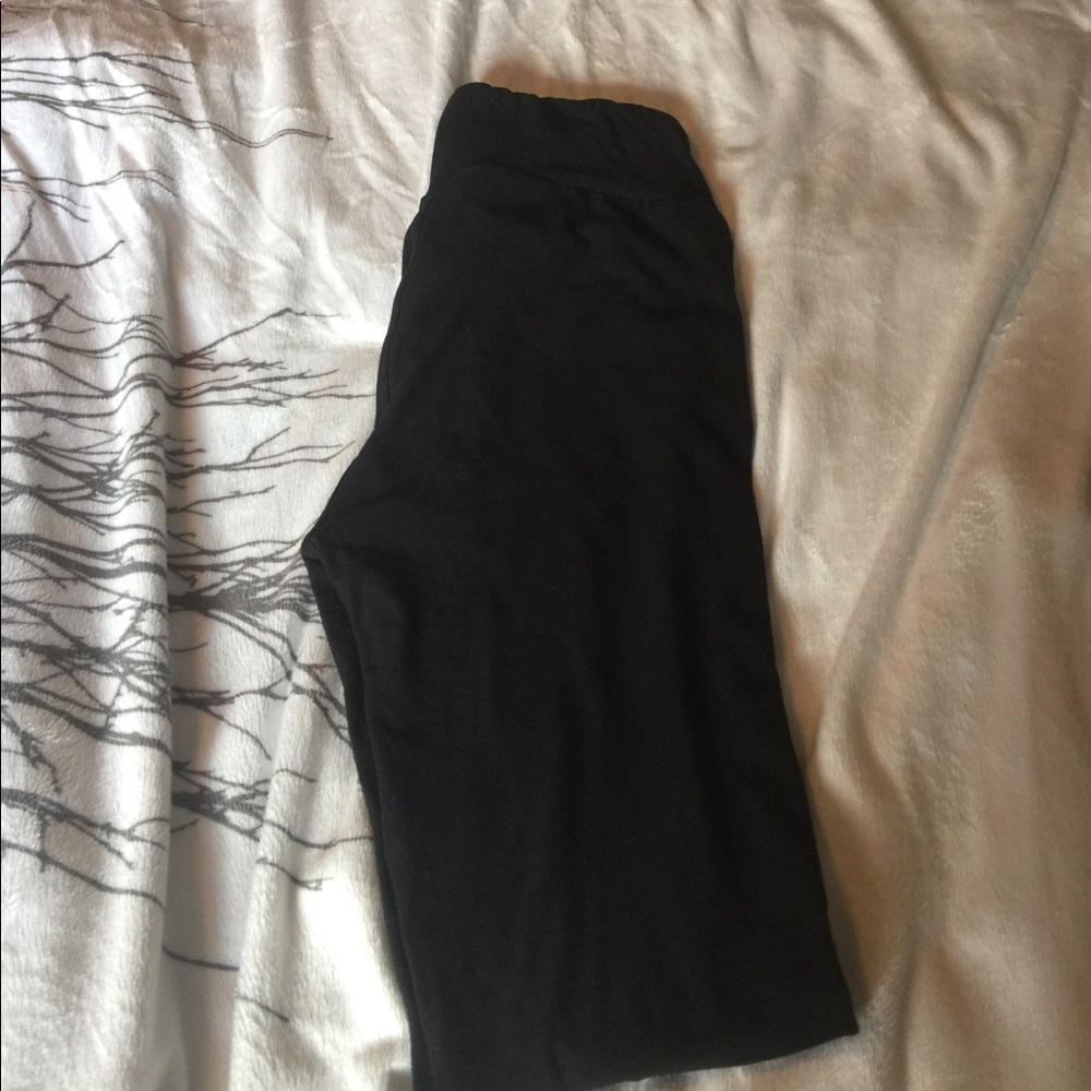 Solid black lularoe leggings