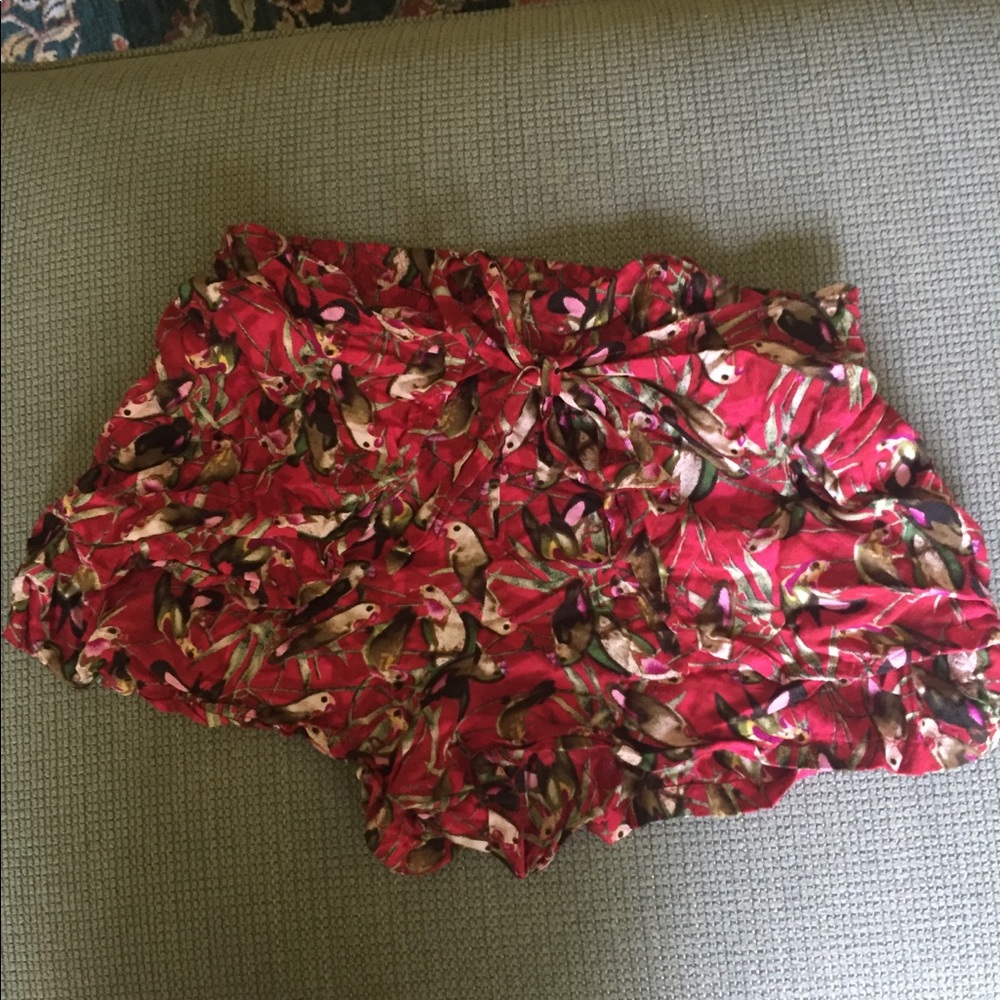 Red bird pattern shorts